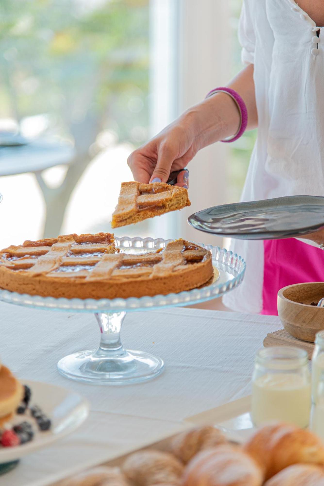 Ambasciatori Hotel - Beach Front -Breakfast Xxl & Brunch Until 12 30Pm Misano Adriatico Eksteriør billede